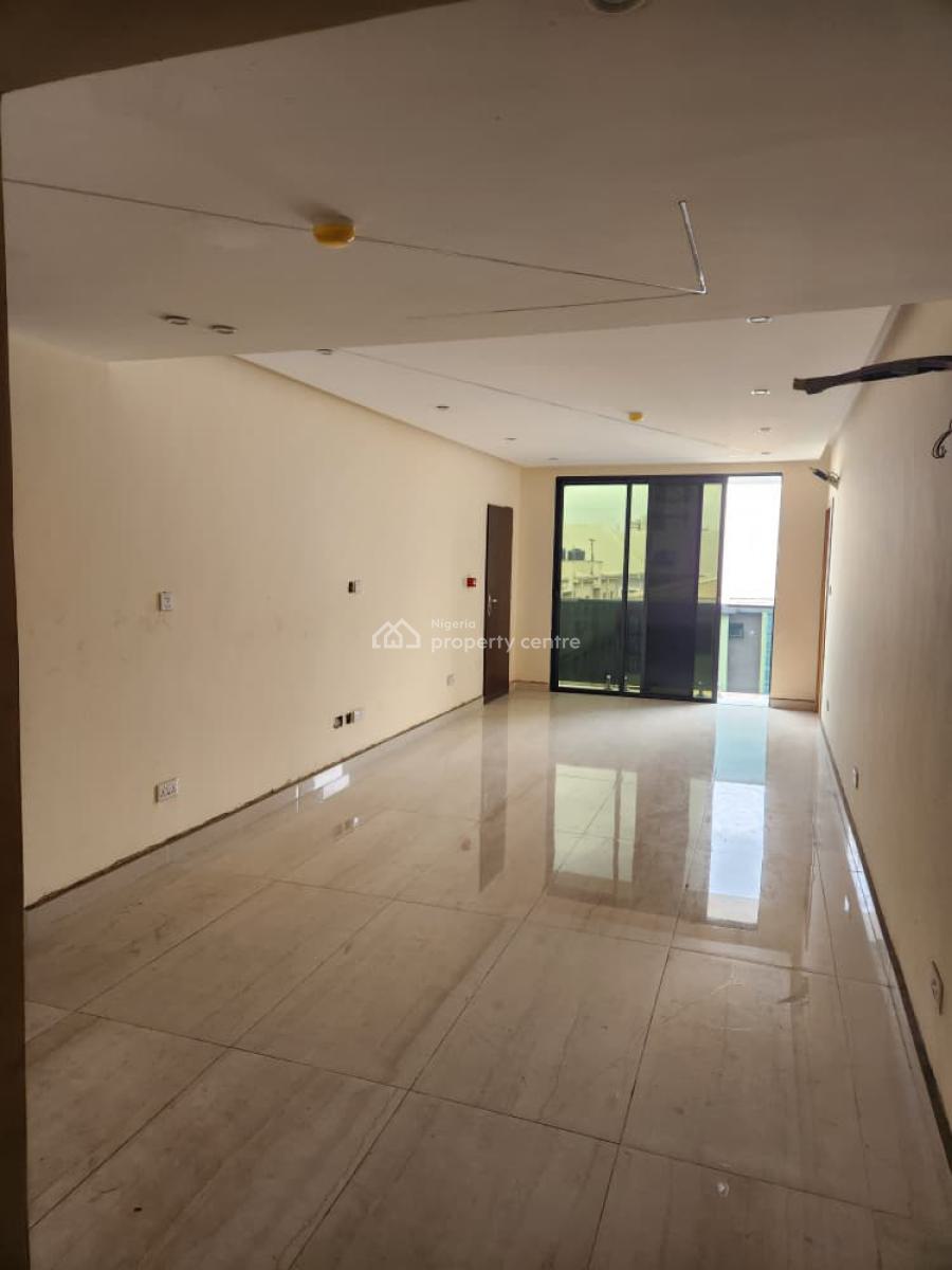 Luxury 3 Bed Apartment Tastefully Finished with Excellence Facility, Alagomeji, Yaba, Lagos, Flat / Apartment for Rent