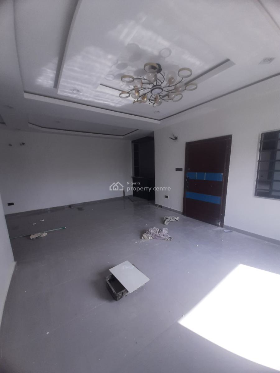 Newly Built and Serviced 2 Bedroom En-suite Flat with Fitted Open Kitc, Lekki Phase 1, Lekki, Lagos, Flat / Apartment for Rent