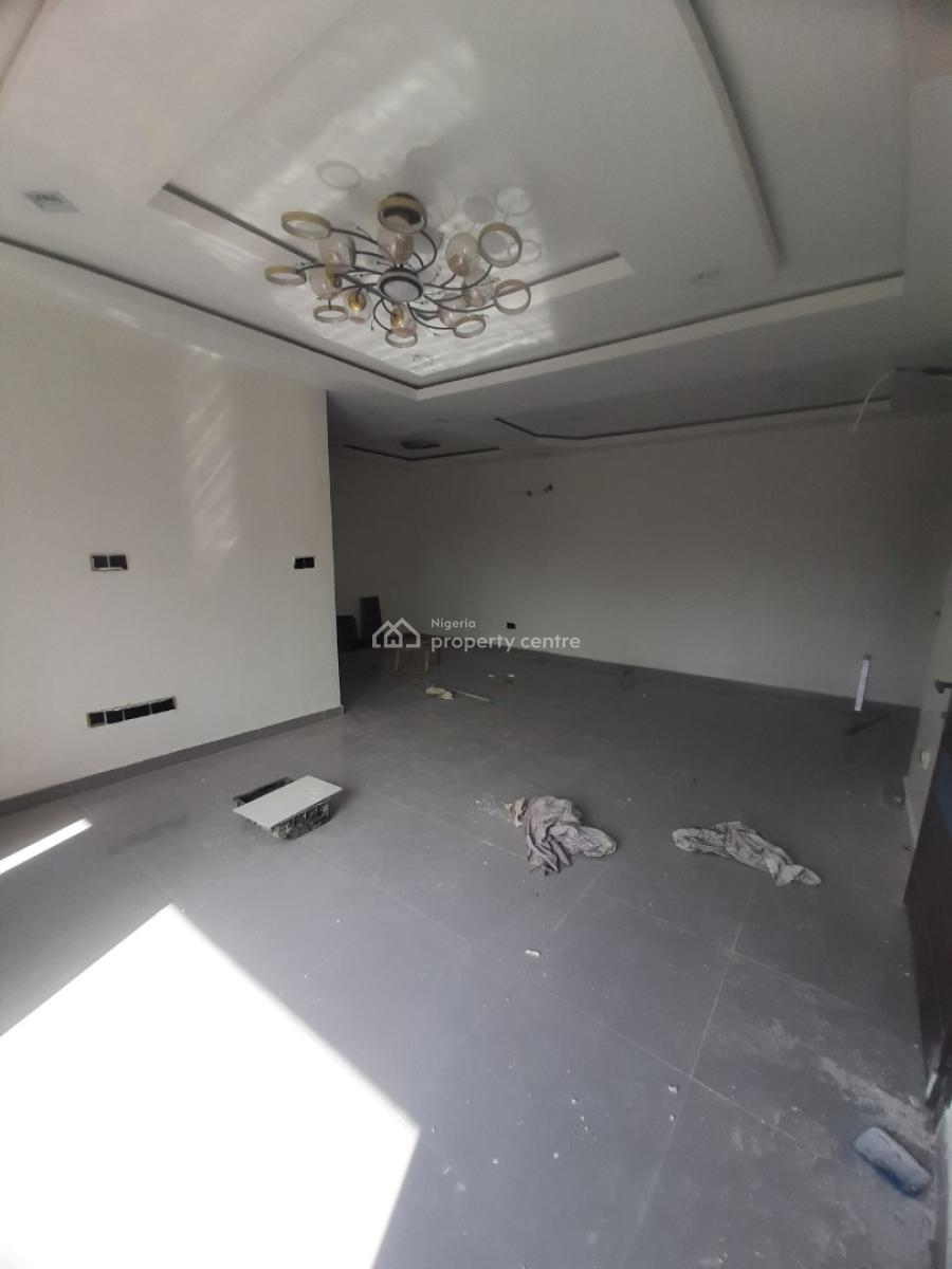 Newly Built and Serviced 2 Bedroom En-suite Flat with Fitted Open Kitc, Lekki Phase 1, Lekki, Lagos, Flat / Apartment for Rent