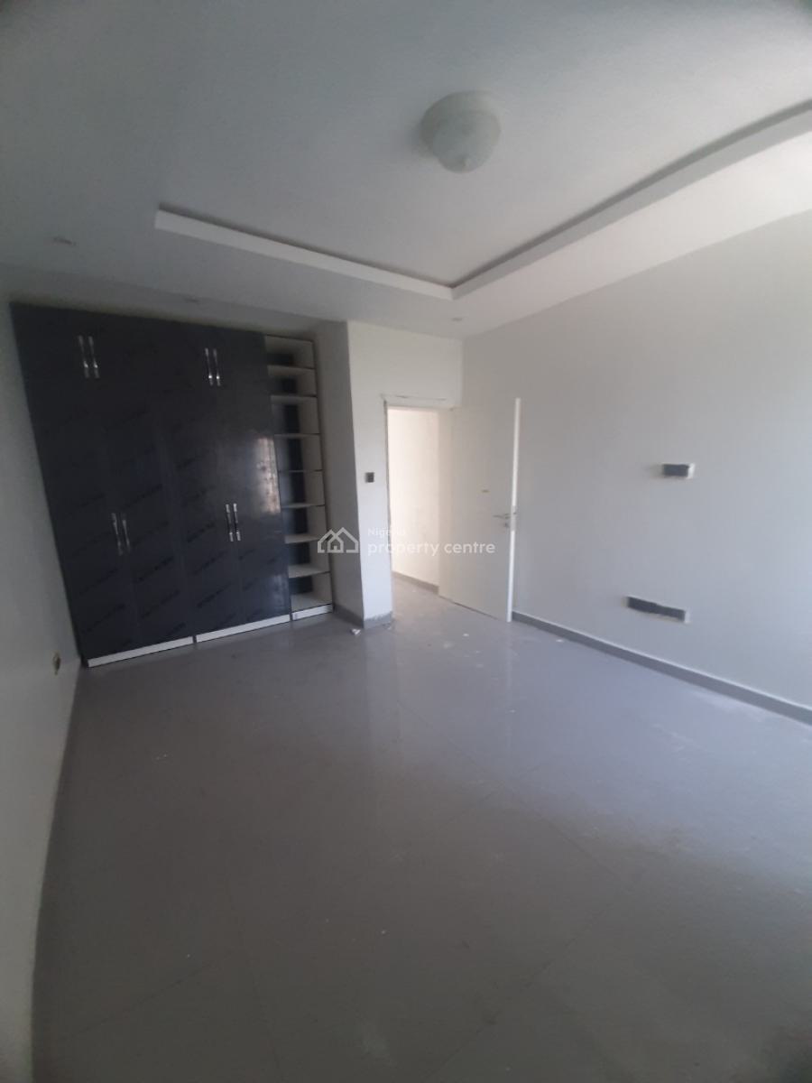 Newly Built and Serviced 2 Bedroom En-suite Flat with Fitted Open Kitc, Lekki Phase 1, Lekki, Lagos, Flat / Apartment for Rent