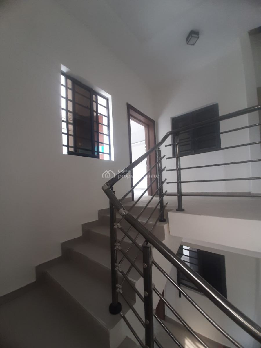 Newly Built and Serviced 2 Bedroom En-suite Flat with Fitted Open Kitc, Lekki Phase 1, Lekki, Lagos, Flat / Apartment for Rent
