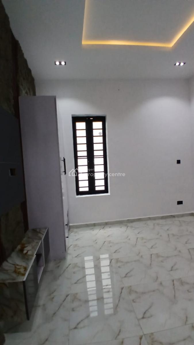 Luxury 5-bedroom Penthouse + Bq with Global C of O, Royal Pine Estate, Orchid Road, Lekki, Lagos, Flat / Apartment for Sale