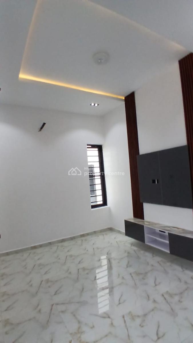 Luxury 5-bedroom Penthouse + Bq with Global C of O, Royal Pine Estate, Orchid Road, Lekki, Lagos, Flat / Apartment for Sale