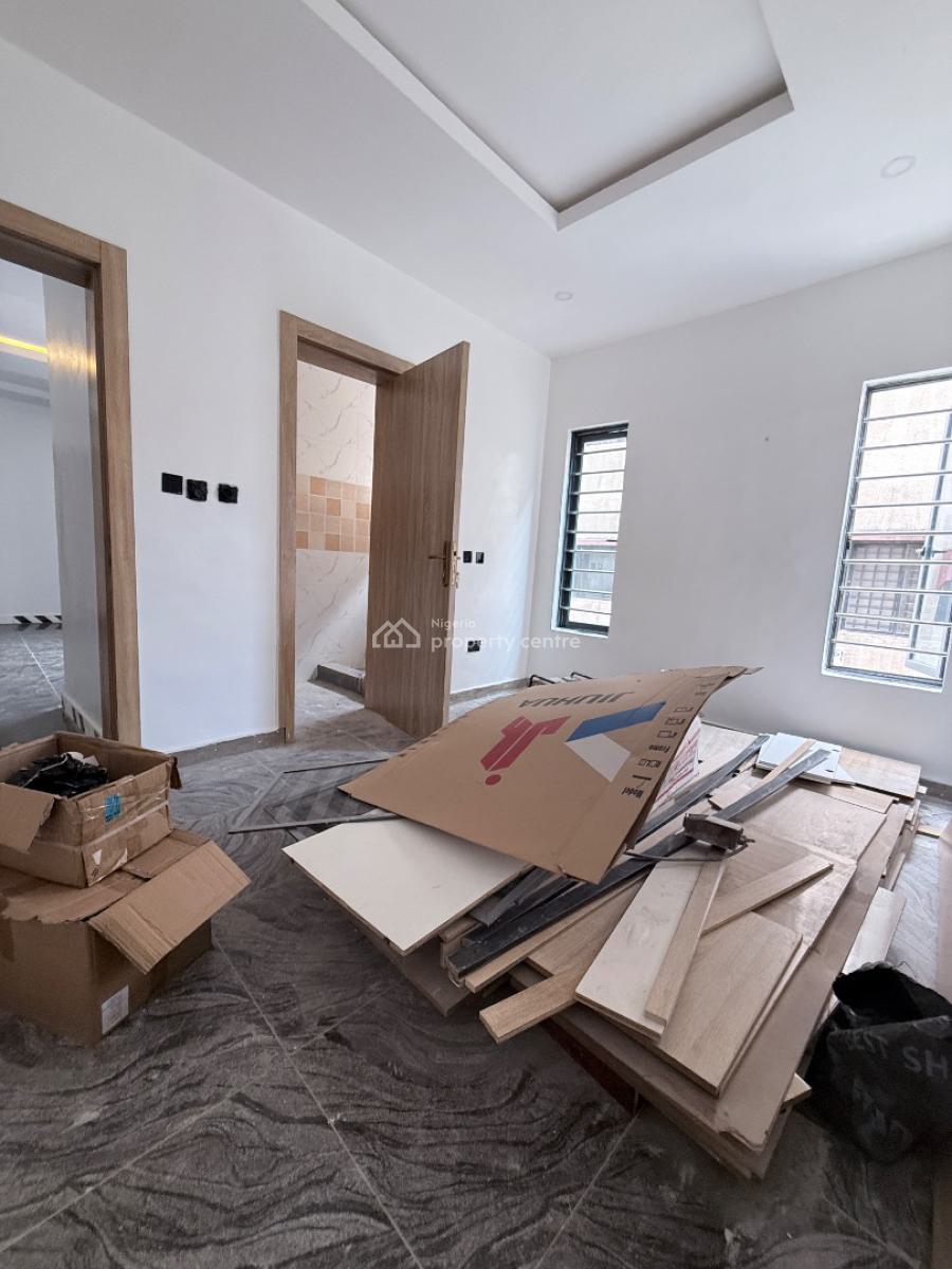 2 Bedroom Apartment, Ologolo, Lekki, Lagos, Flat / Apartment for Sale