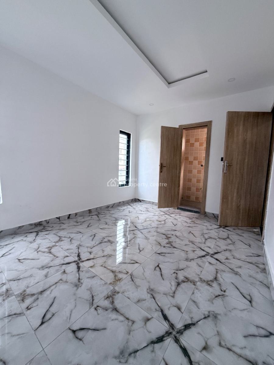 2 Bedroom Apartment, Ologolo, Lekki, Lagos, Flat / Apartment for Sale