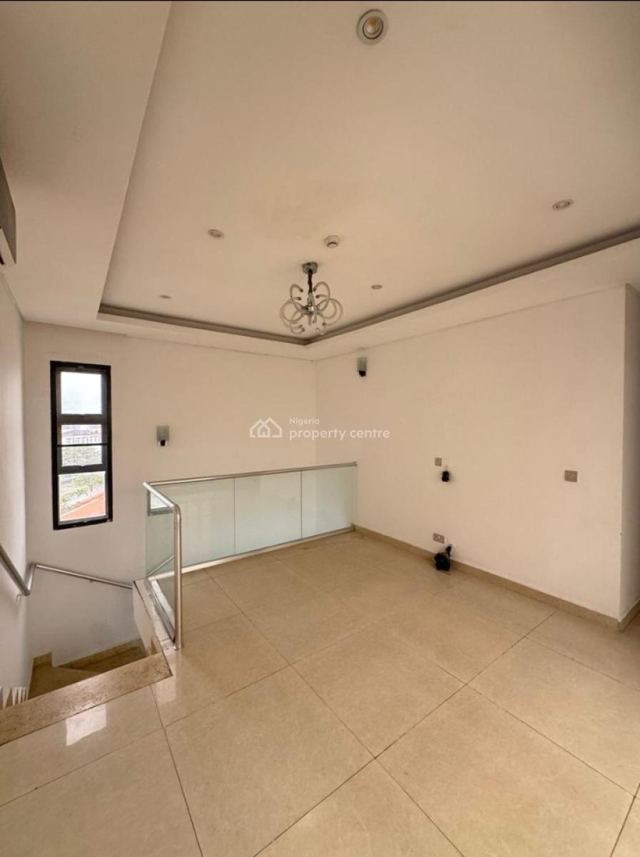 Very Spacious 4 Bedroom Penthouse with Bq, Swimming Pool, Gym, 24hour Power, Banana Island, Ikoyi, Lagos, Flat / Apartment for Rent