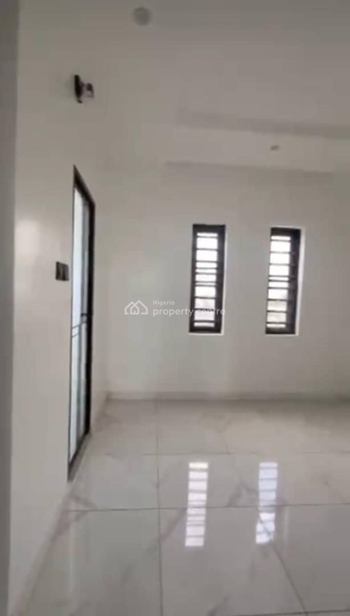 Lovely Sweet Mini Flat, Razak Gbadamosi Street, Off Bolaji Banwo, Aguda, Surulere, Lagos, Mini Flat (room and Parlour) for Rent