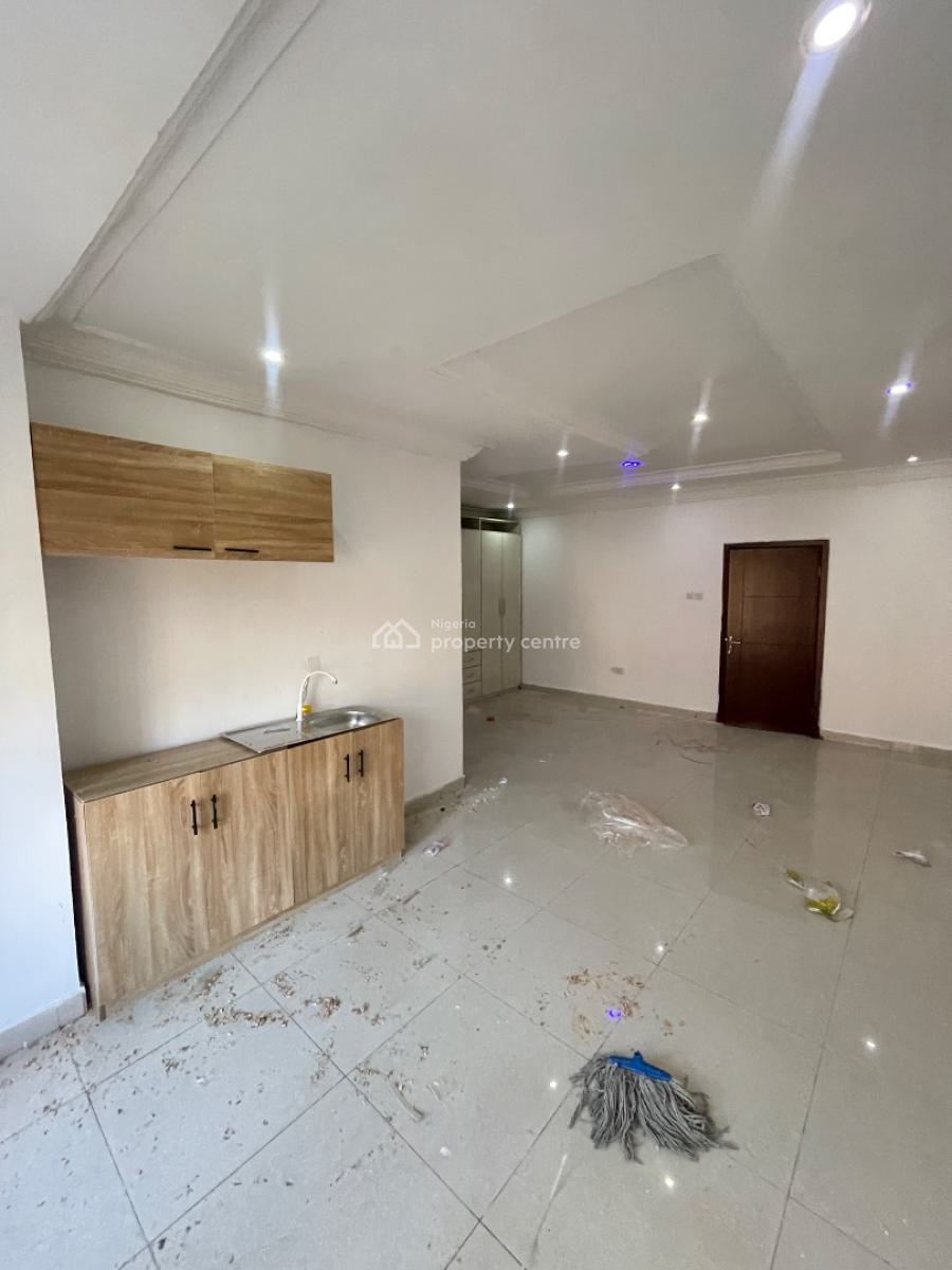 Big Masters Bed in Osapa London with Kitchen, Osapa London, Lekki, Lagos, Self Contain (single Rooms) for Rent