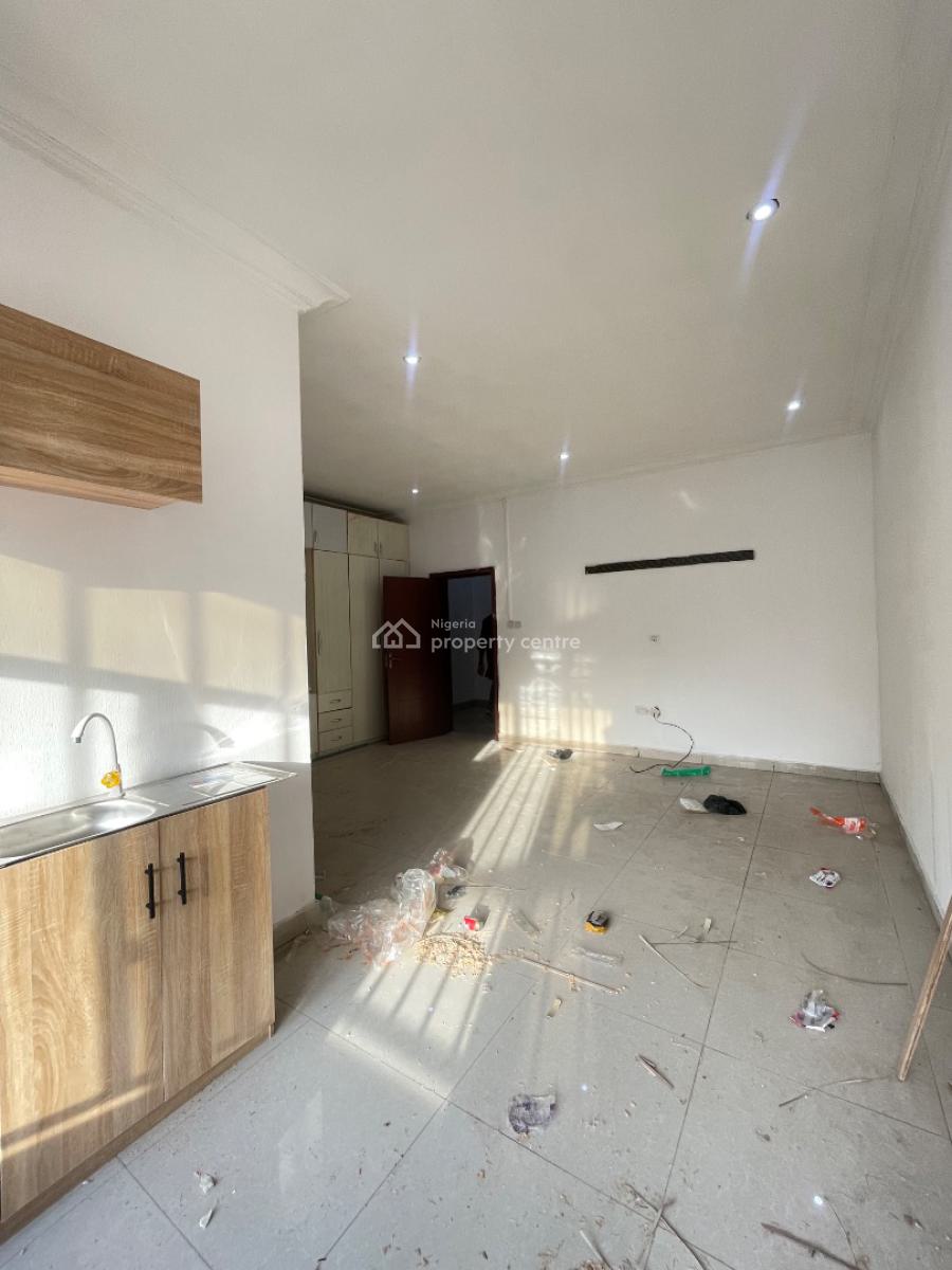 Well Spacious So Masters Bedroom Available, Osapa London, Lekki, Lagos, Self Contain (single Rooms) for Rent