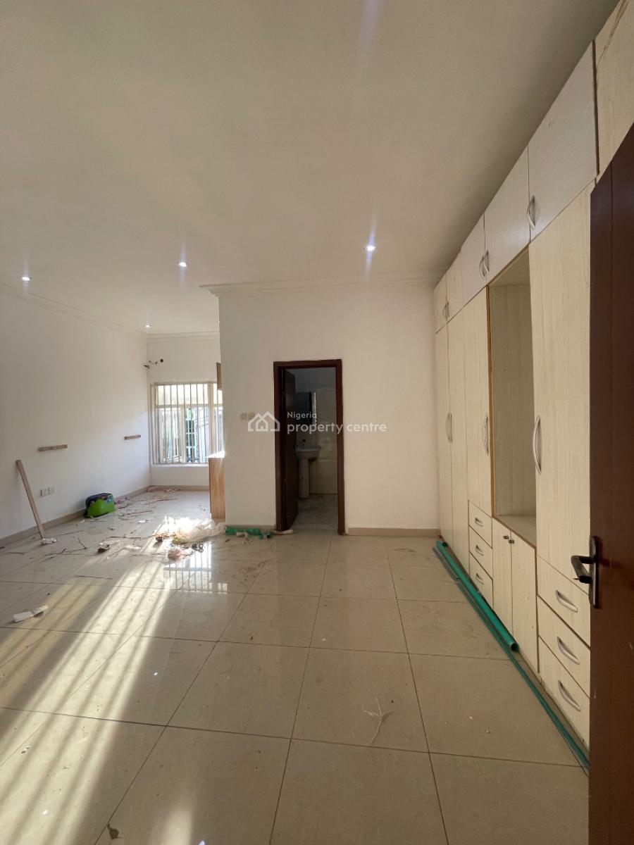 Well Spacious So Masters Bedroom Available, Osapa London, Lekki, Lagos, Self Contain (single Rooms) for Rent