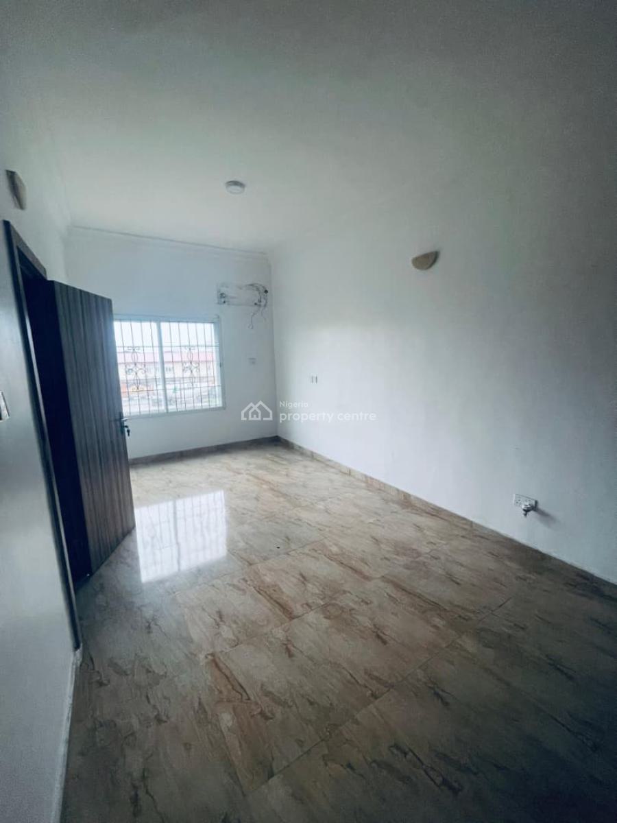 3bedroom Apartment Well Spacious in Chevron Drive, Chevron Drive, Lekki, Lagos, Flat / Apartment for Sale