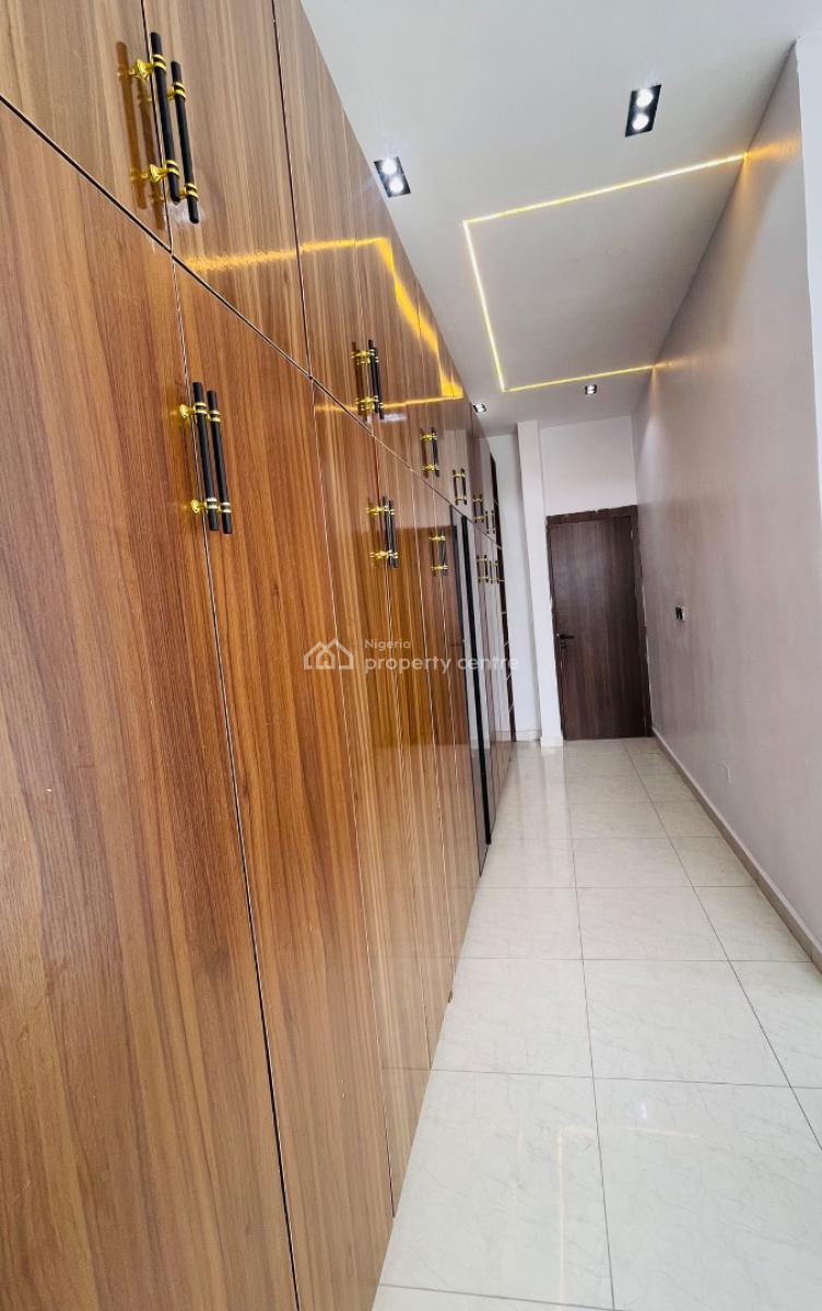 Exquisitely Carved 4 Bedroom Semi-detached Home with Bq, Ikota, Lekki, Lagos, Semi-detached Duplex for Sale