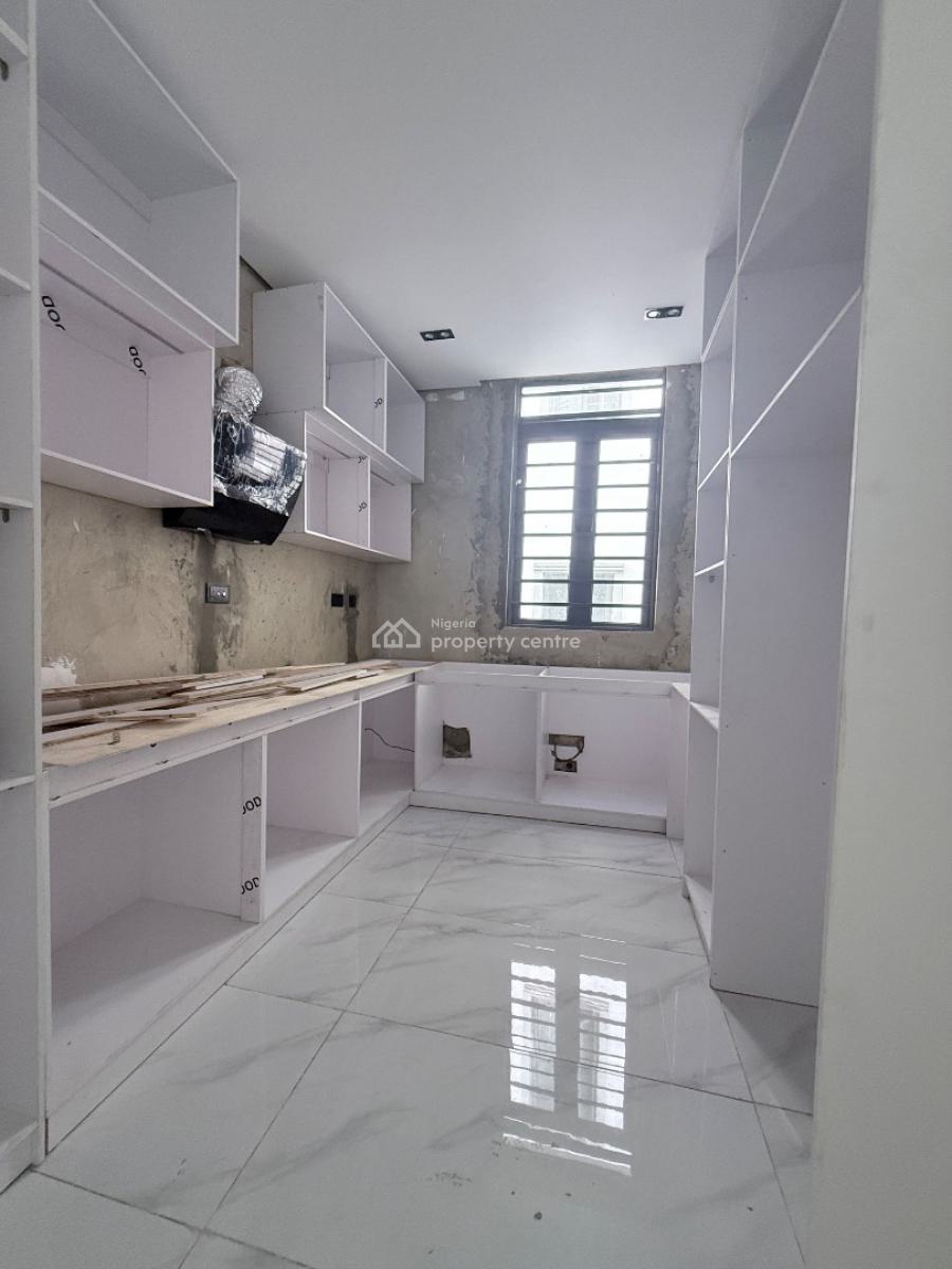 ️ Modern 2 Bedroom Apartments, Ologolo, Lekki, Lagos, Flat / Apartment for Sale
