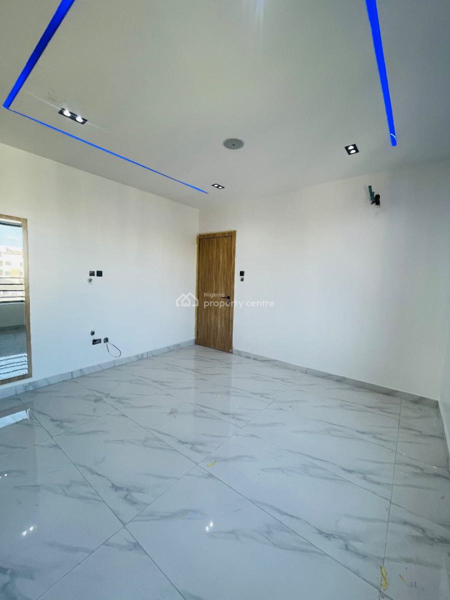 Fantastically Carved Luxury 2 Bed Apartment with Elevator, Pool, Lekki, Lagos, Flat / Apartment for Sale