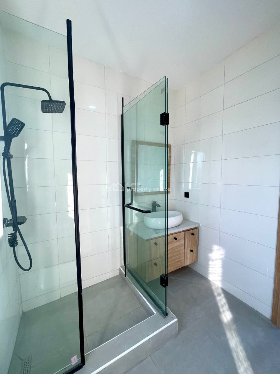 Fantastically Carved Luxury 2 Bed Apartment with Elevator, Pool, Lekki, Lagos, Flat / Apartment for Sale