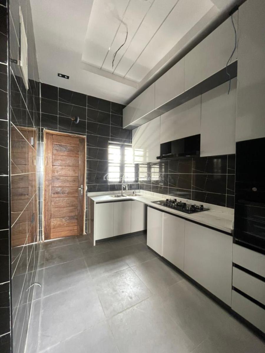 4bedroom Terrace House Well Standard in Ikota, Ikota Gra, Lekki, Lagos, Terraced Duplex for Rent