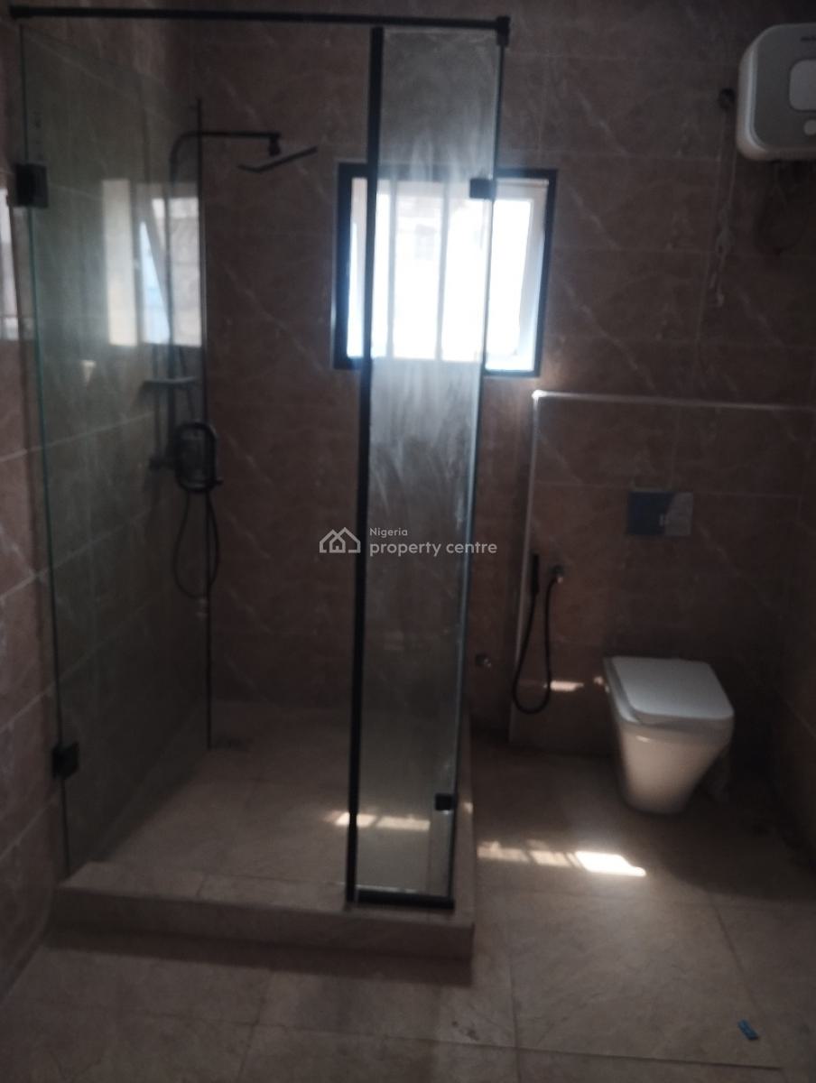 Partially Furnished 4 Bedroom Terrace Duplex, Guzape District, Abuja, Terraced Duplex for Sale