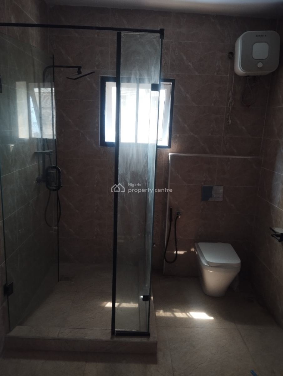 Partially Furnished 4 Bedroom Terrace Duplex, Guzape District, Abuja, Terraced Duplex for Sale