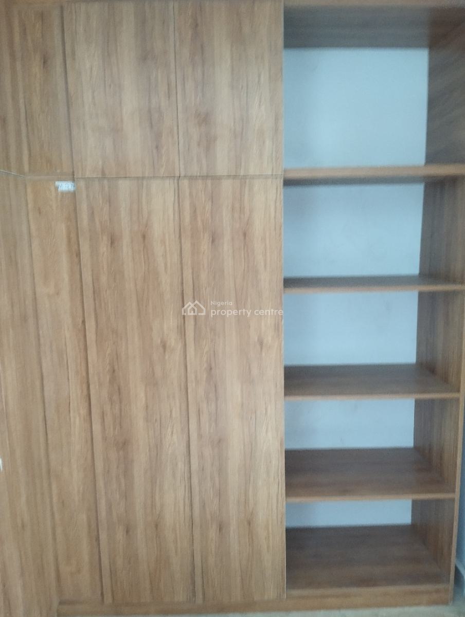 Partially Furnished 4 Bedroom Terrace Duplex, Guzape District, Abuja, Terraced Duplex for Sale