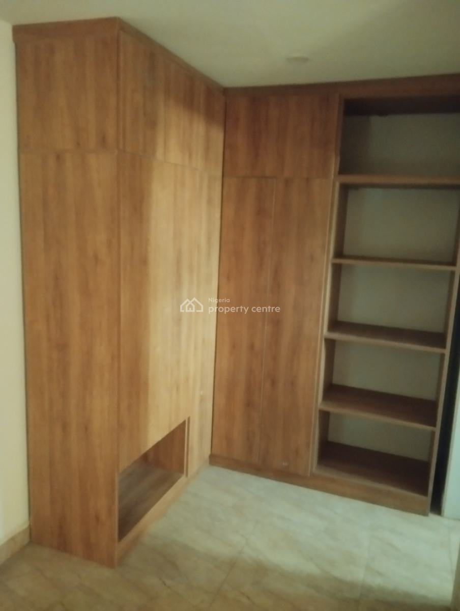 Partially Furnished 4 Bedroom Terrace Duplex, Guzape District, Abuja, Terraced Duplex for Sale