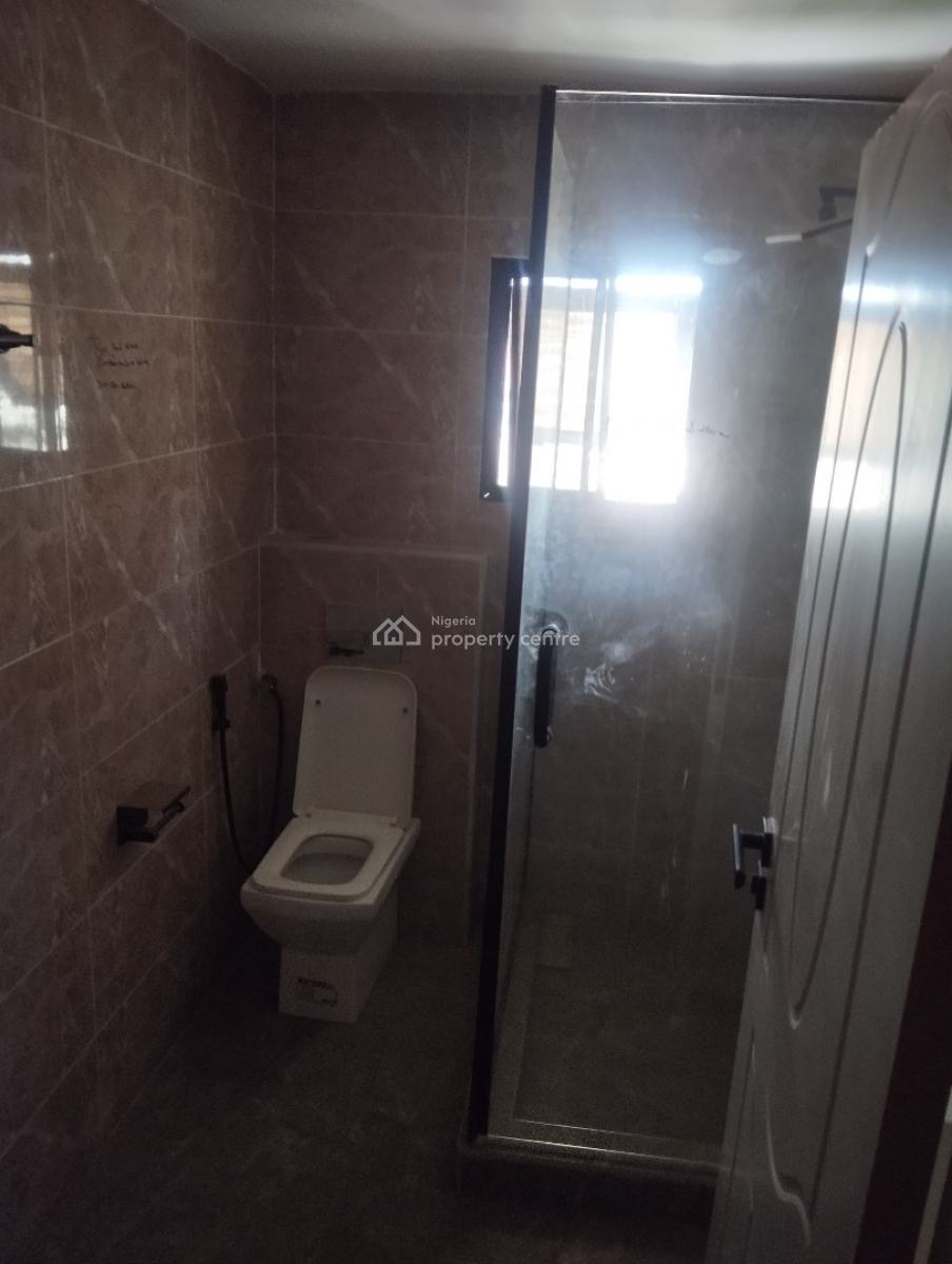 Partially Furnished 4 Bedroom Terrace Duplex, Guzape District, Abuja, Terraced Duplex for Sale
