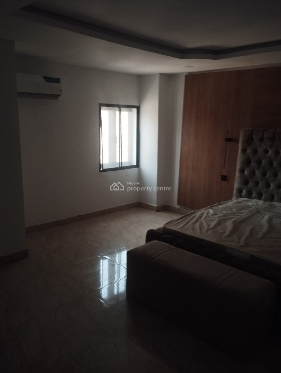Partially Furnished 4 Bedroom Terrace Duplex, Guzape District, Abuja, Terraced Duplex for Sale