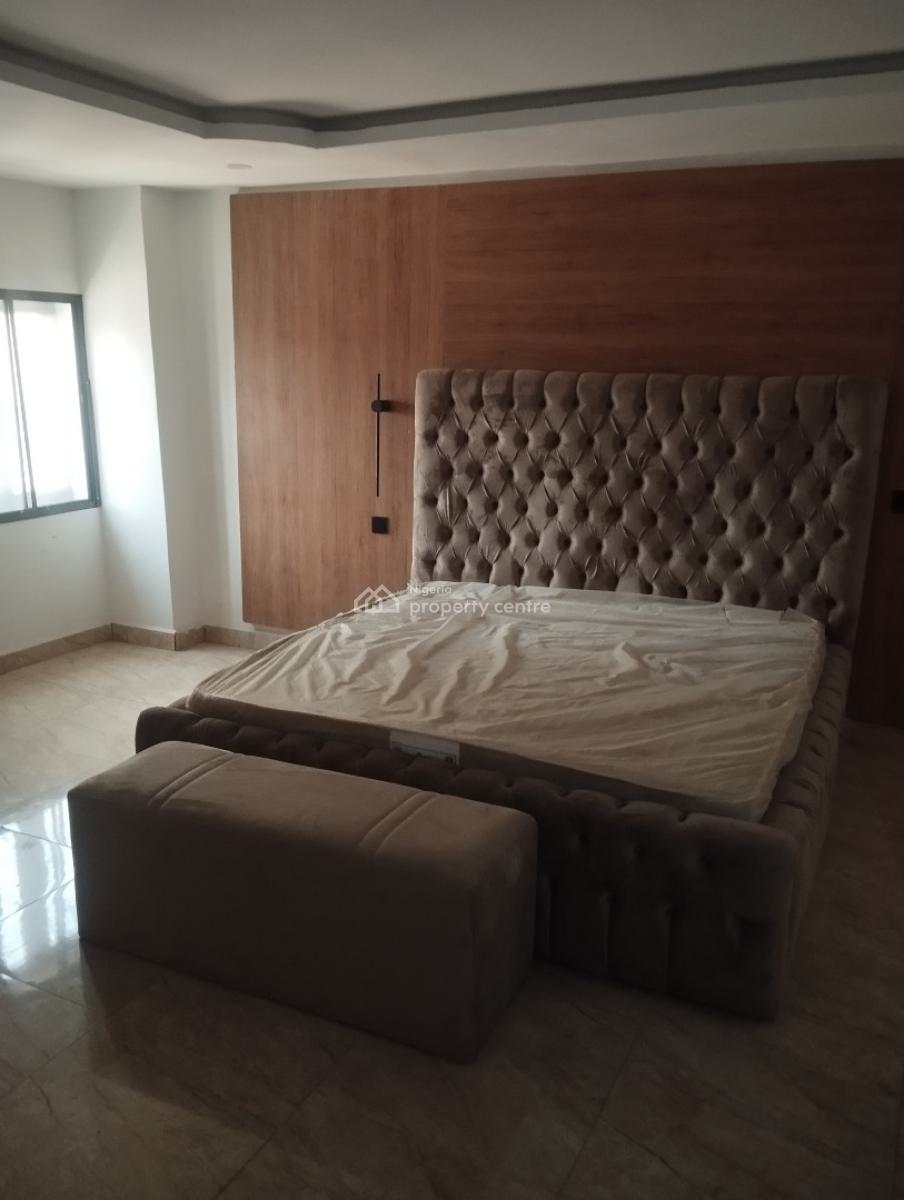 Partially Furnished 4 Bedroom Terrace Duplex, Guzape District, Abuja, Terraced Duplex for Sale