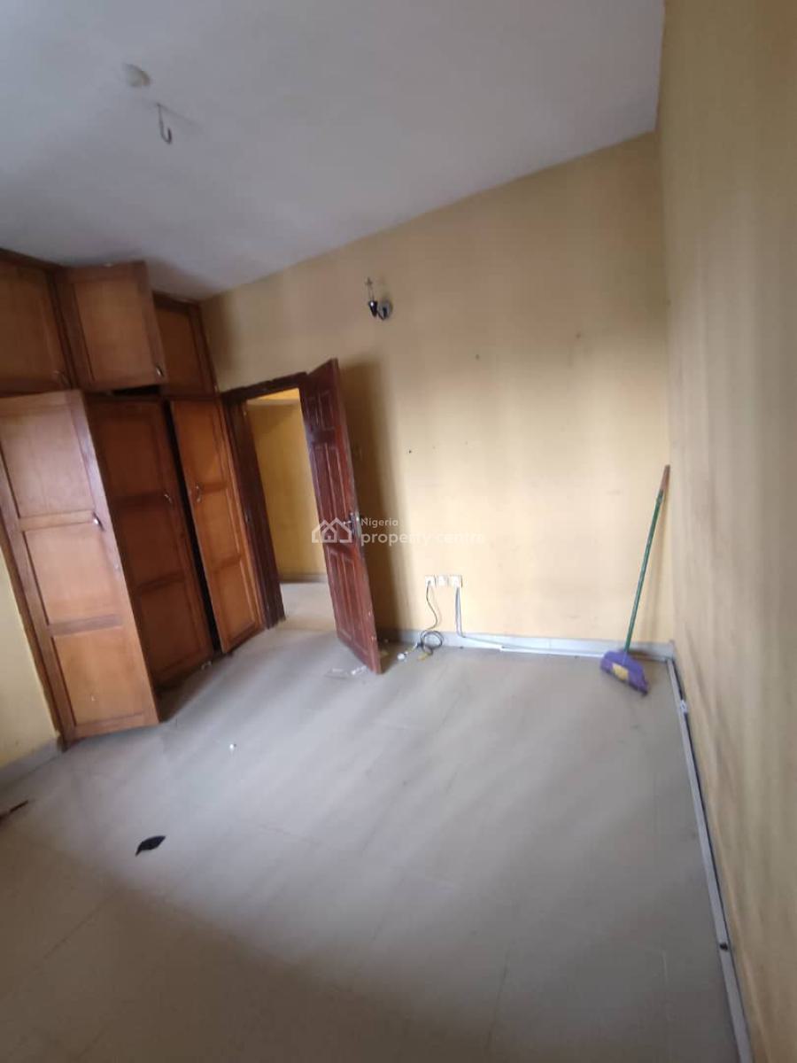 Room Selfcon Inside a Shared Apartment, Behind Divine Homes at Thomas Estate, Ajah, Lagos, Self Contain (single Rooms) for Rent