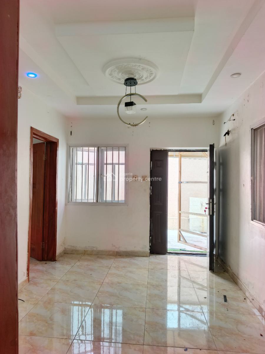 Smart Spacious Conducive Mini Flat (room and Parlor), in Estate at Abraham Adesanya Axis, Ajah Lagos., Ajah, Lagos, Mini Flat (room and Parlour) for Rent