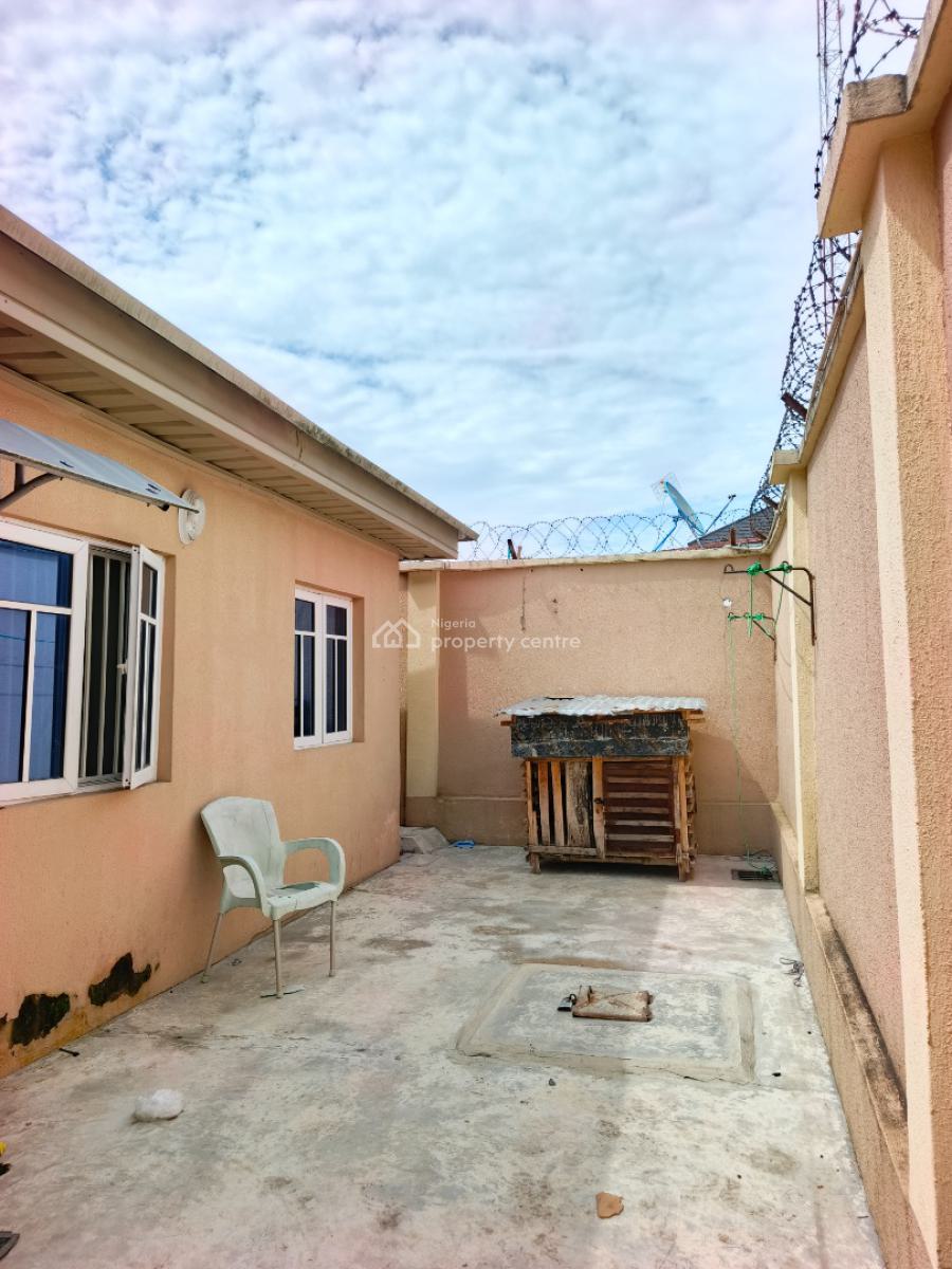 Smart Spacious Conducive Mini Flat (room and Parlor), in Estate at Abraham Adesanya Axis, Ajah Lagos., Ajah, Lagos, Mini Flat (room and Parlour) for Rent