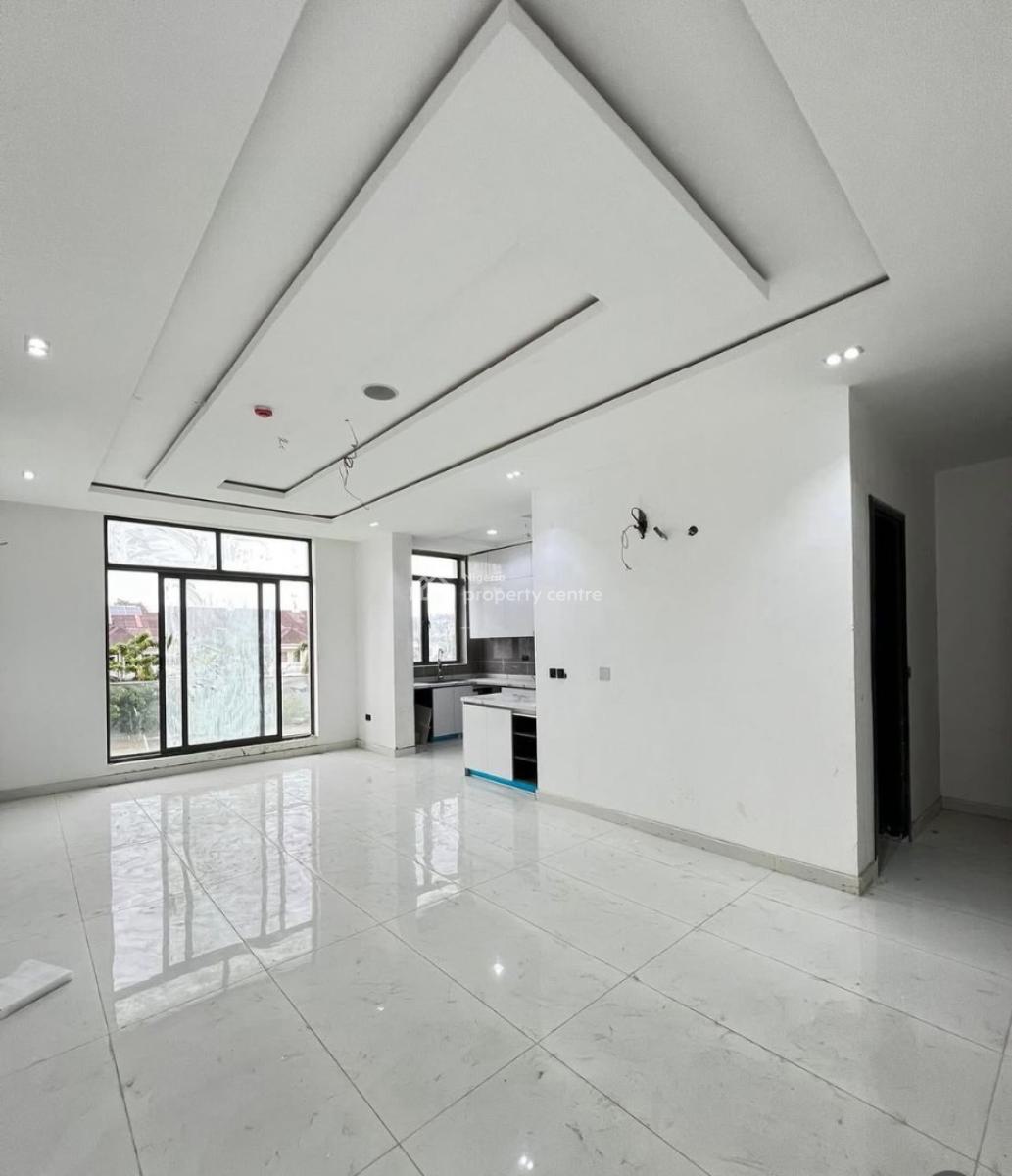 Spacious 2 Bedroom Apartment with Bq, Swimming Pool, Gym and Elevator, Lekkki, Lekki Phase 1, Lekki, Lagos, Flat / Apartment for Sale