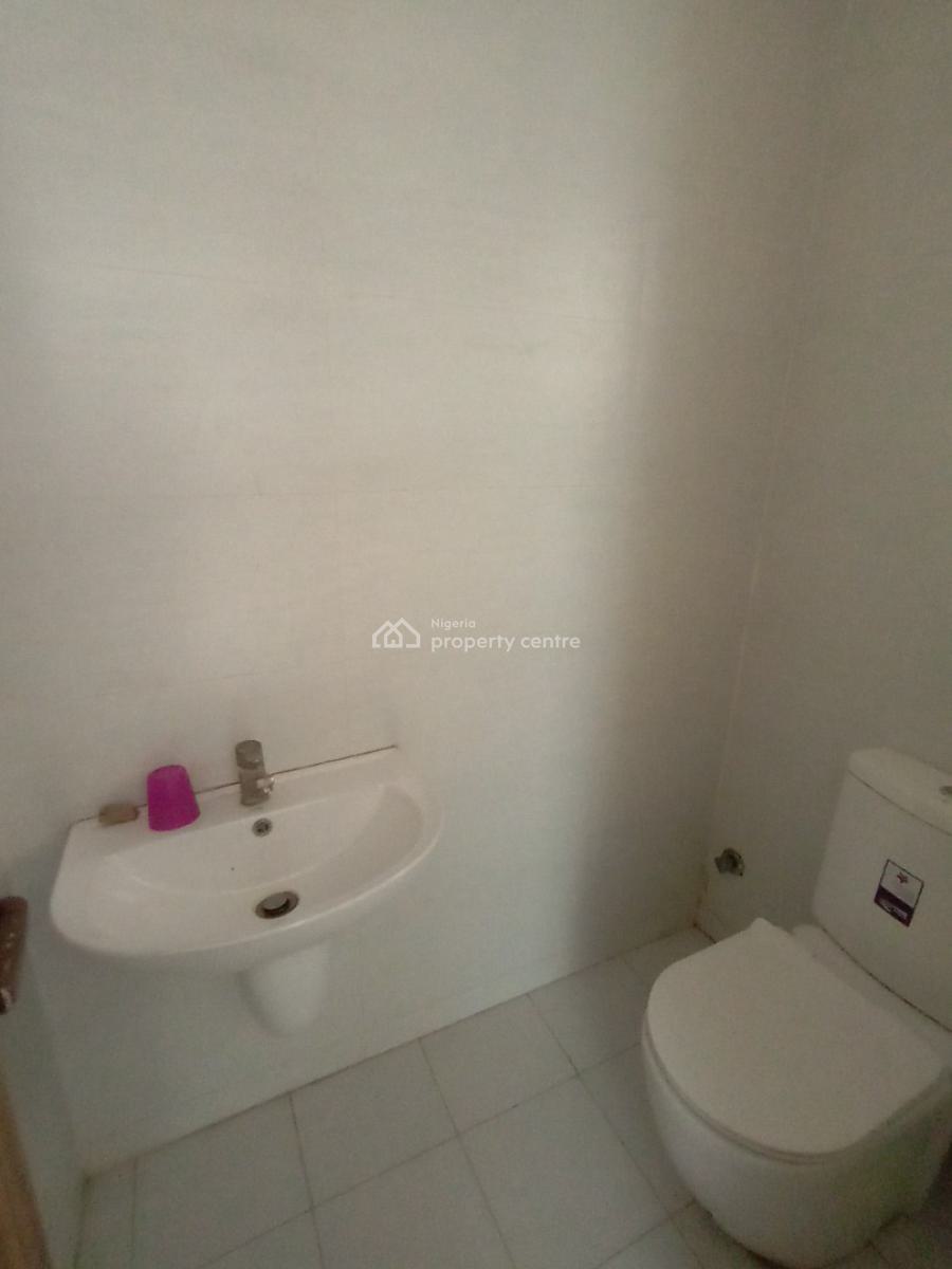 Very Well Maintained 3 Bedroom Terraced Duplex, Orchid Road, Lekki, Lagos, Terraced Duplex for Rent