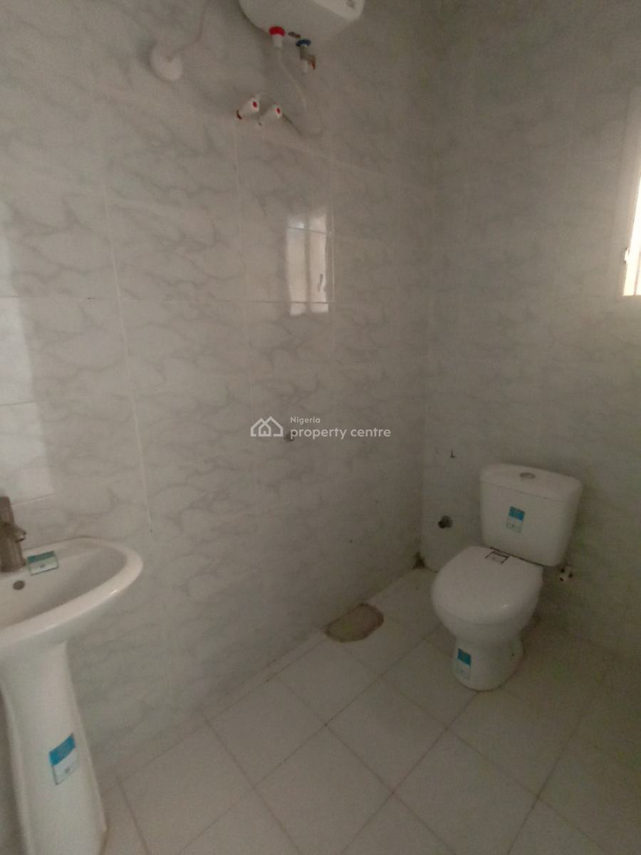 Well Maintained 3 Bedroom Flat with Bq, Orchid Road, Lekki, Lagos, Flat / Apartment for Sale