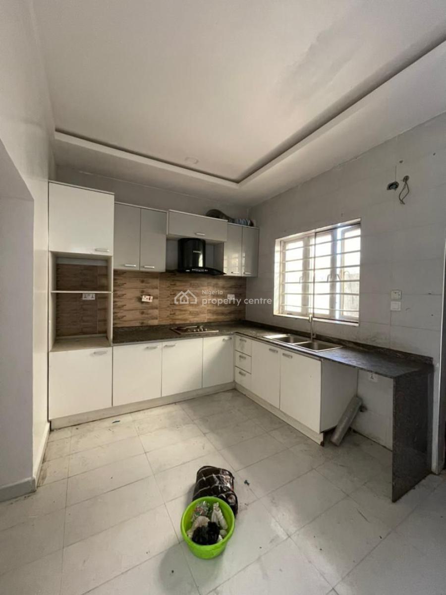 3-bedroom Terrace, Orchid Road, Lekki, Lagos, Terraced Duplex for Rent