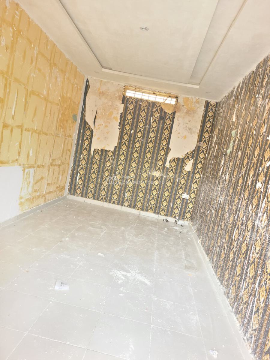 Standard Shop Facing The Major Road, Ado, Ajah, Lagos, Shop for Rent