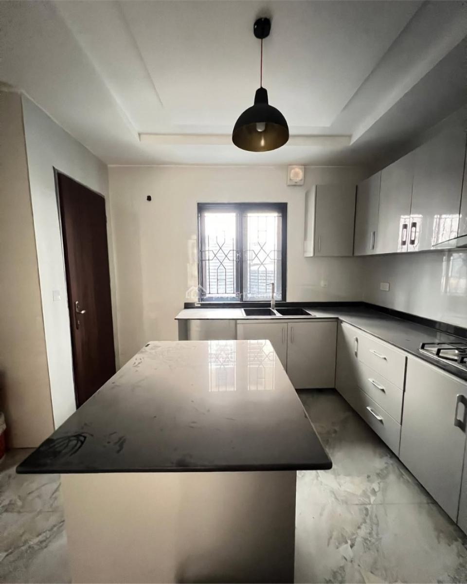 4 Bedroom Terrace Duplex, Before Chevron Drive 2nd Toll Gate, Osapa, Lekki, Lagos, Terraced Duplex for Rent