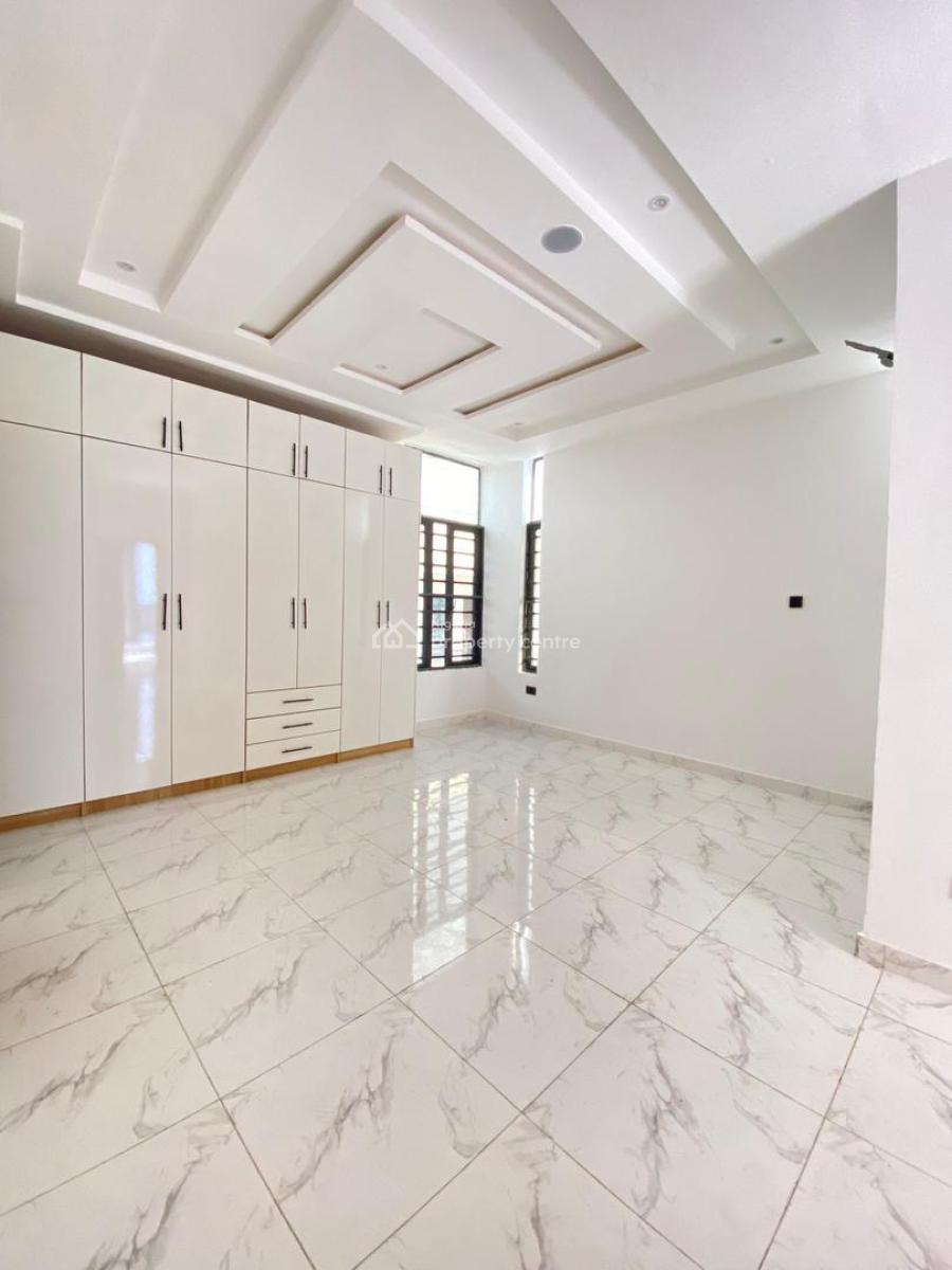 a Tastefully Designed 4 Bedroom Terraced Duplex with Bq, Ologolo, Lekki, Lagos, Terraced Duplex for Sale