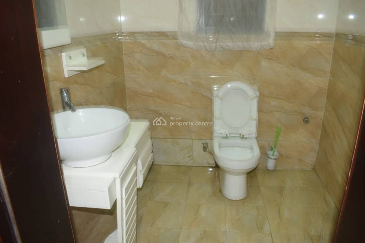 Massive 3 Bedrooms Flat on The First Floor, Ikoyi, Lagos, Flat / Apartment for Rent