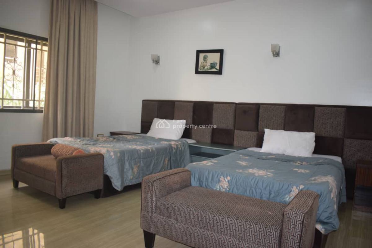 Massive 3 Bedrooms Flat on The First Floor, Ikoyi, Lagos, Flat / Apartment for Rent