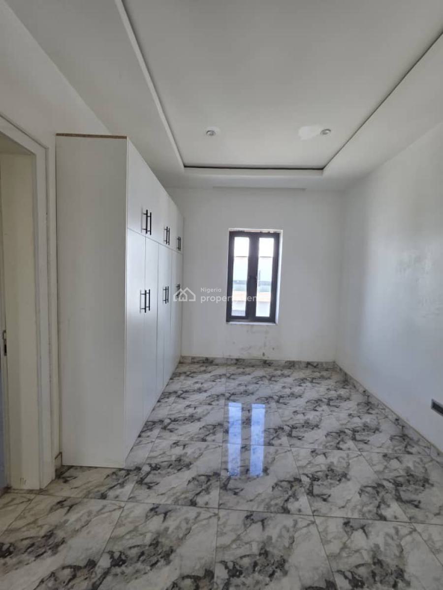 6 Bedroom Detached Duplex with Bq, Guzape District, Abuja, Detached Duplex for Sale