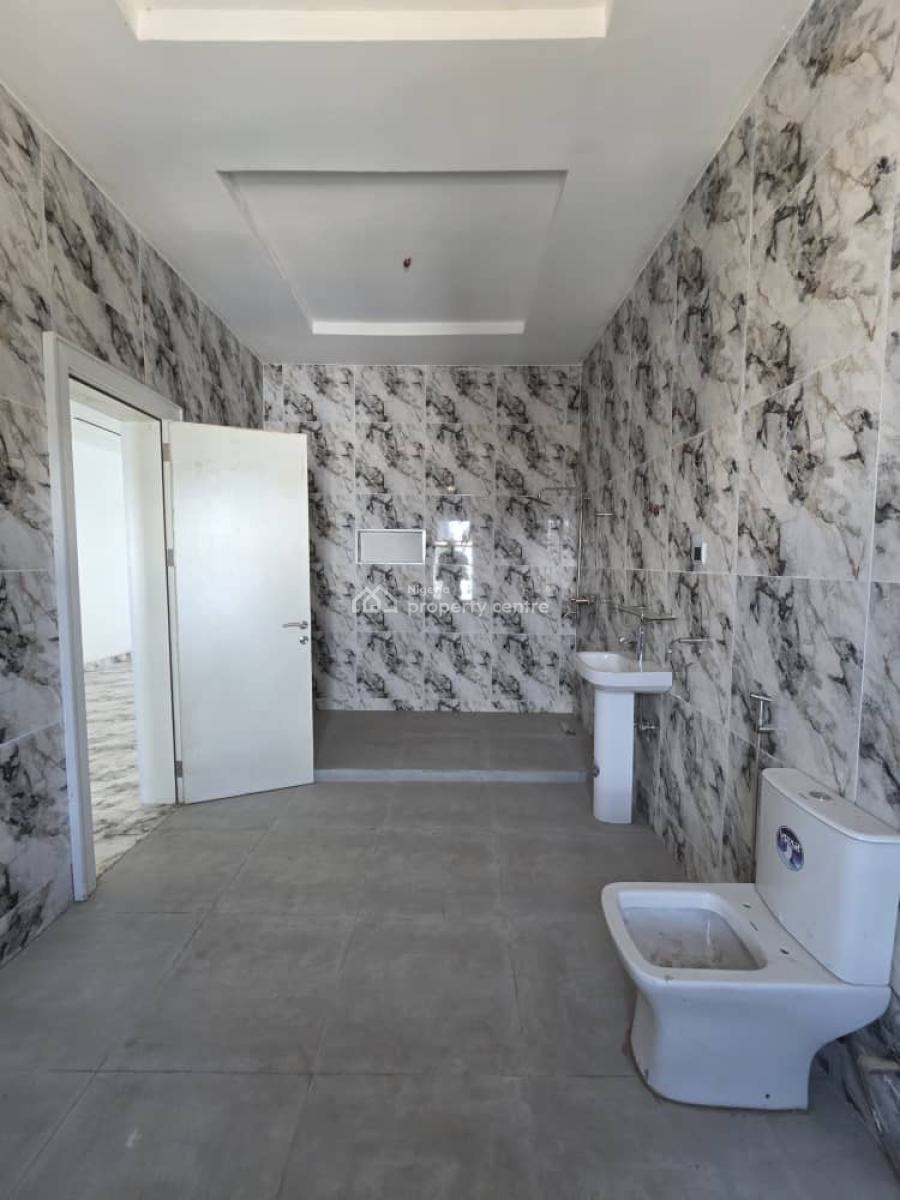 6 Bedroom Detached Duplex with Bq, Guzape District, Abuja, Detached Duplex for Sale