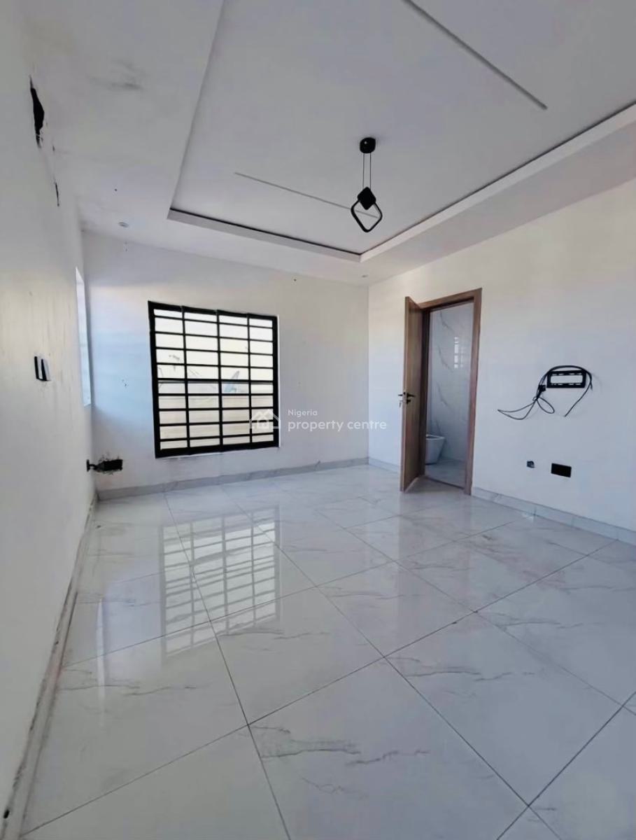 Luxury 2 Bedroom Penthouse with Rooftop Space, Ologolo, Lekki, Lagos, Flat / Apartment for Rent
