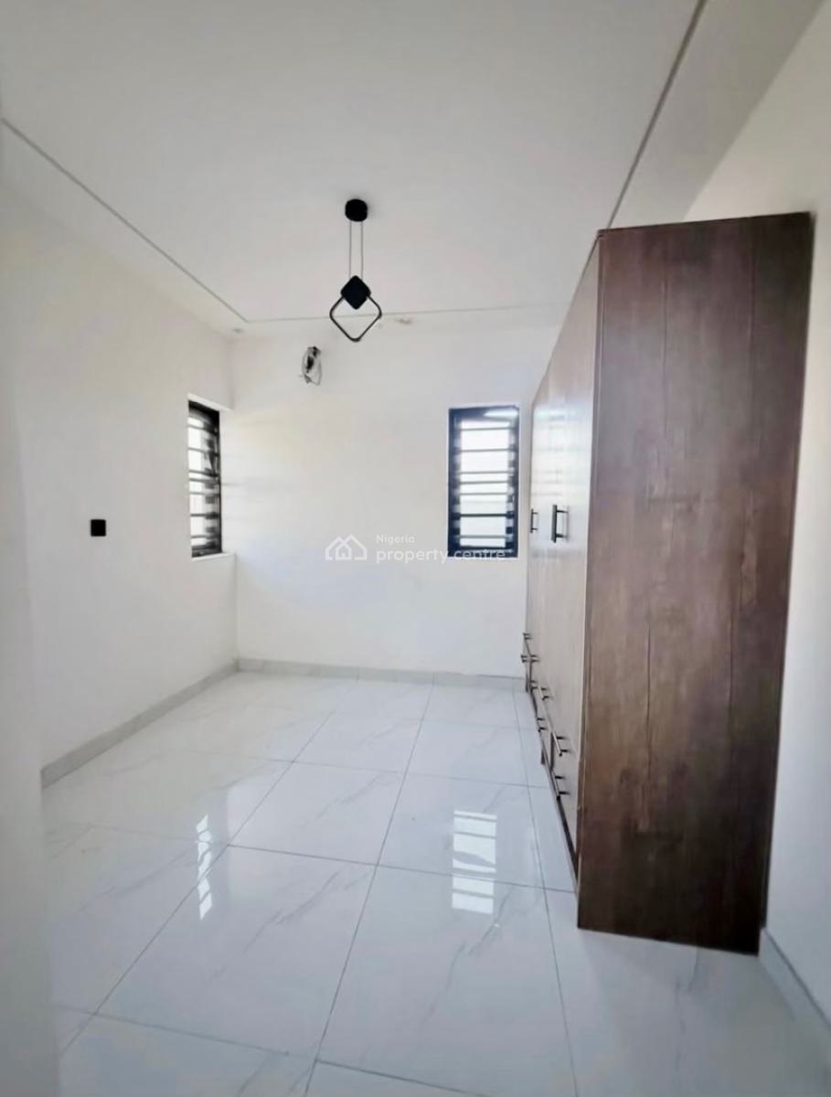 Luxury 2 Bedroom Penthouse with Rooftop Space, Ologolo, Lekki, Lagos, Flat / Apartment for Rent