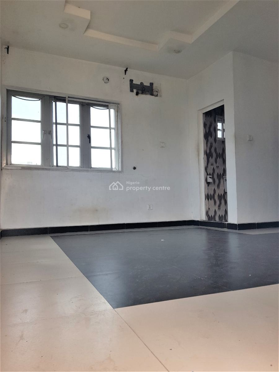 Mini Flat ( Room and Parlour) in a Serene Neighbourhood - Upstairs, Ologolo, Lekki, Lagos, Mini Flat (room and Parlour) for Rent
