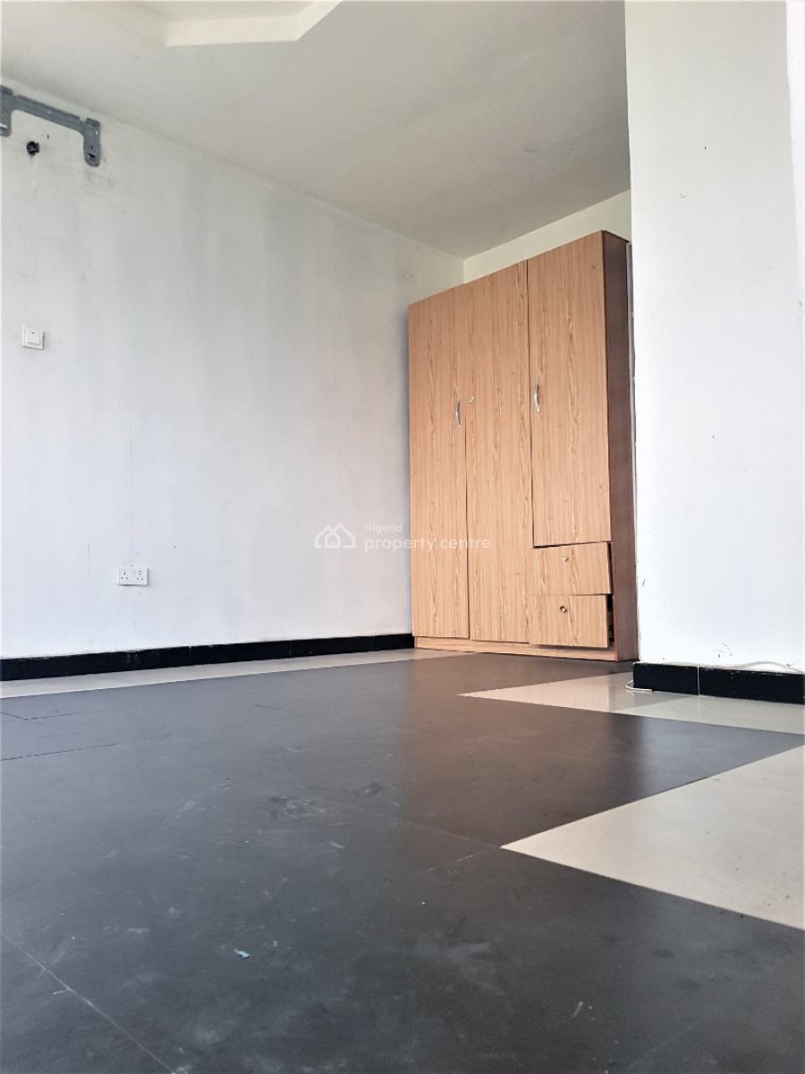 Mini Flat ( Room and Parlour) in a Serene Neighbourhood - Upstairs, Ologolo, Lekki, Lagos, Mini Flat (room and Parlour) for Rent