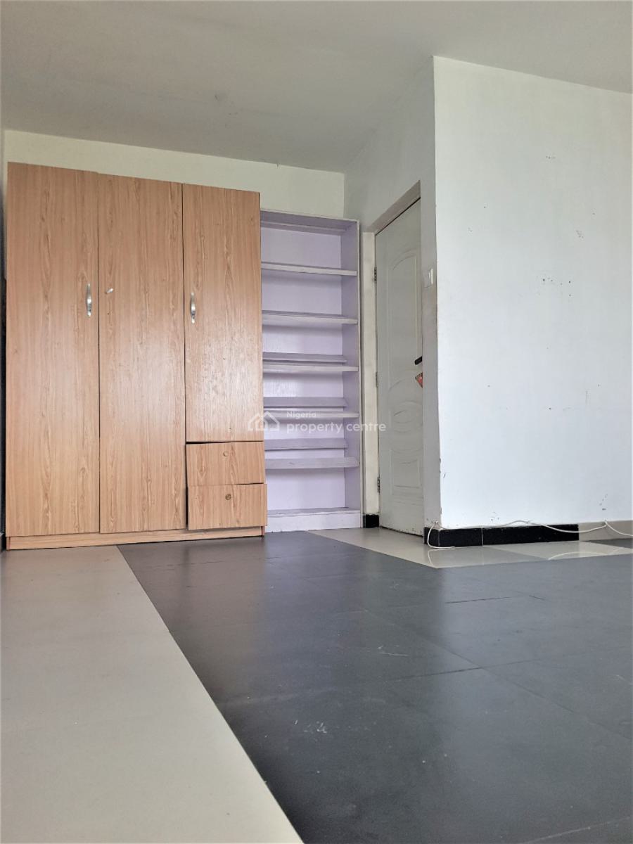 Mini Flat ( Room and Parlour) in a Serene Neighbourhood - Upstairs, Ologolo, Lekki, Lagos, Mini Flat (room and Parlour) for Rent