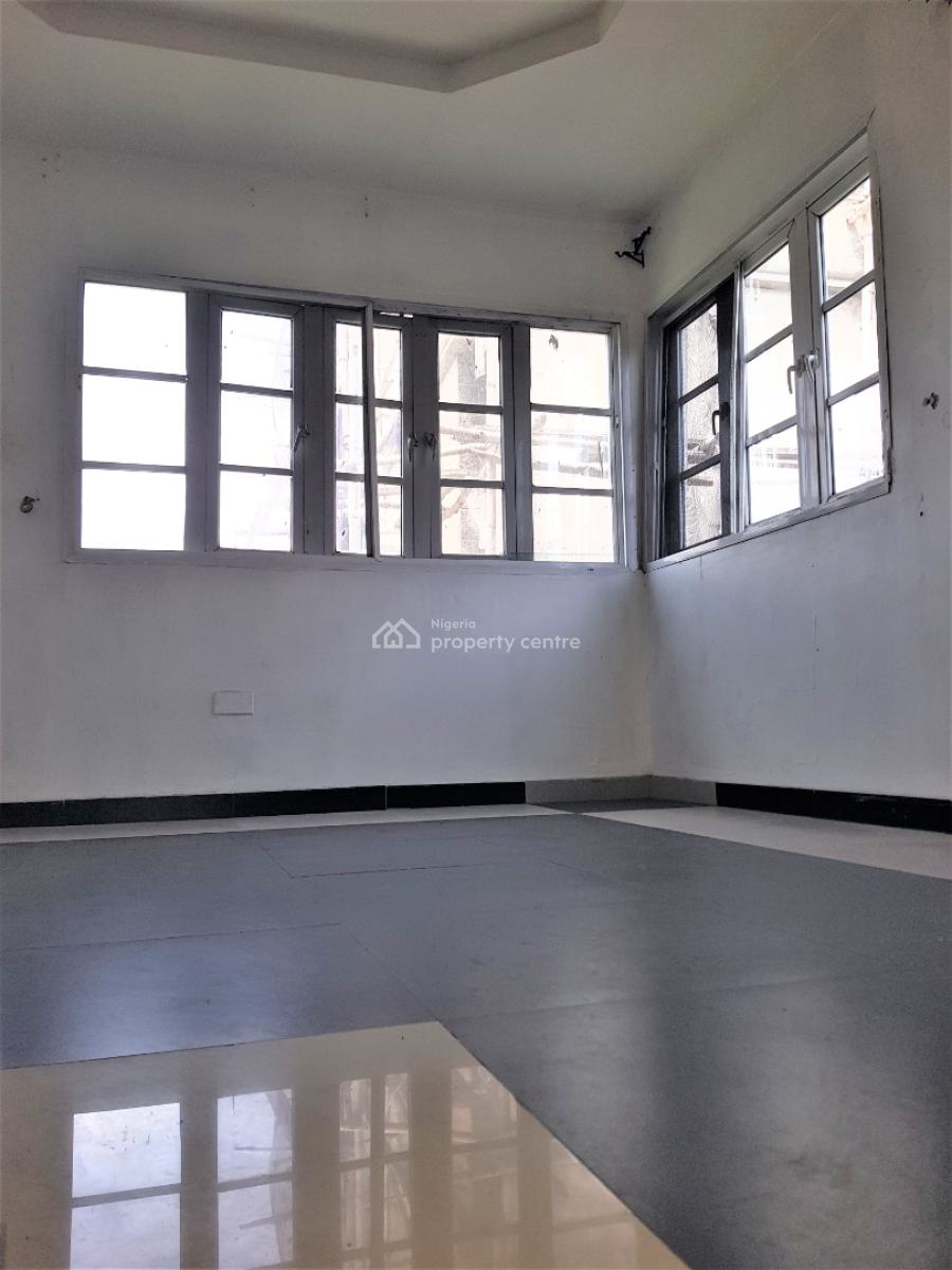 Mini Flat ( Room and Parlour) in a Serene Neighbourhood - Upstairs, Ologolo, Lekki, Lagos, Mini Flat (room and Parlour) for Rent
