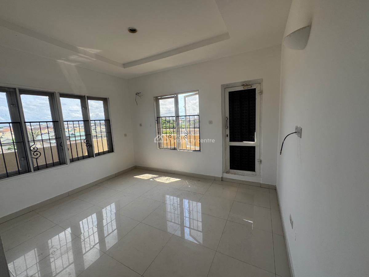 a Serviced 3 Bedroom Penthouse with Elevator and 2 Bq, Lekki Phase 1, Lekki, Lagos, Flat / Apartment for Rent
