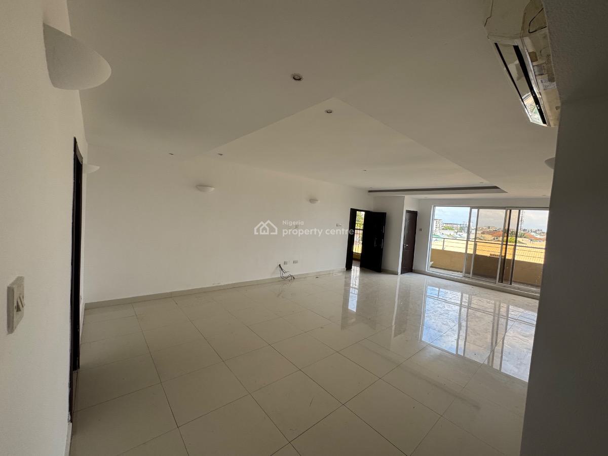 a Serviced 3 Bedroom Penthouse with Elevator and 2 Bq, Lekki Phase 1, Lekki, Lagos, Flat / Apartment for Rent