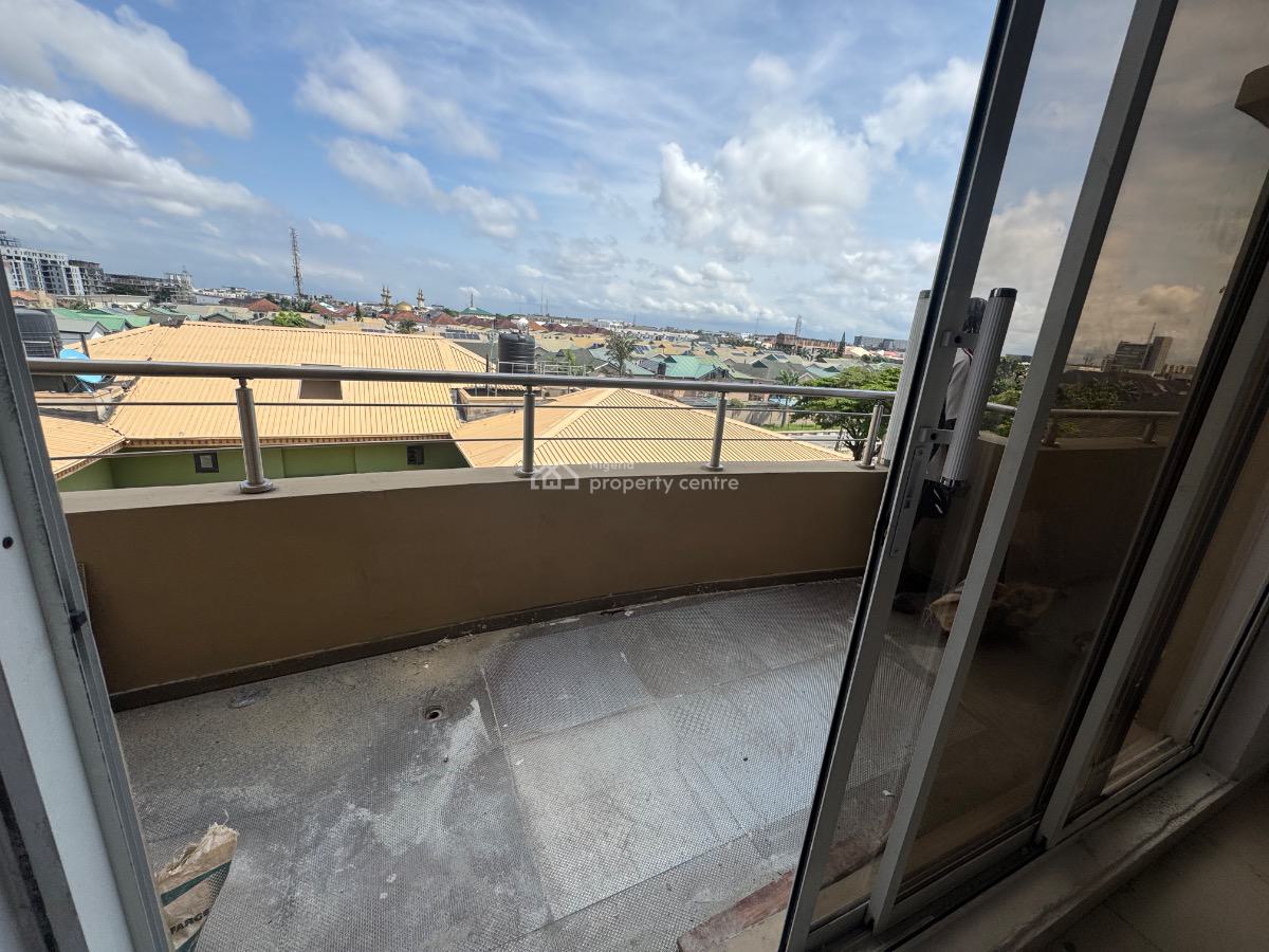 a Serviced 3 Bedroom Penthouse with Elevator and 2 Bq, Lekki Phase 1, Lekki, Lagos, Flat / Apartment for Rent
